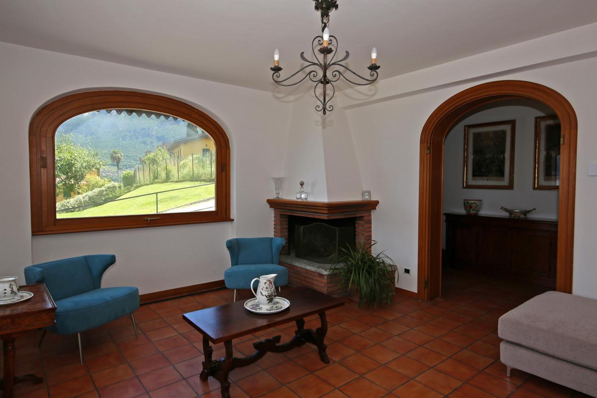 Villa La Punta Беладжо Екстериор снимка